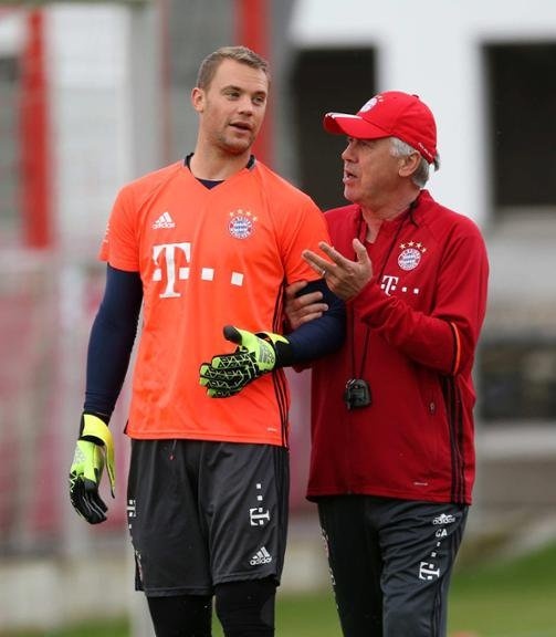 年轻球员肩 年轻球员肩