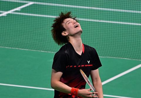 门为他们首 门为他们首