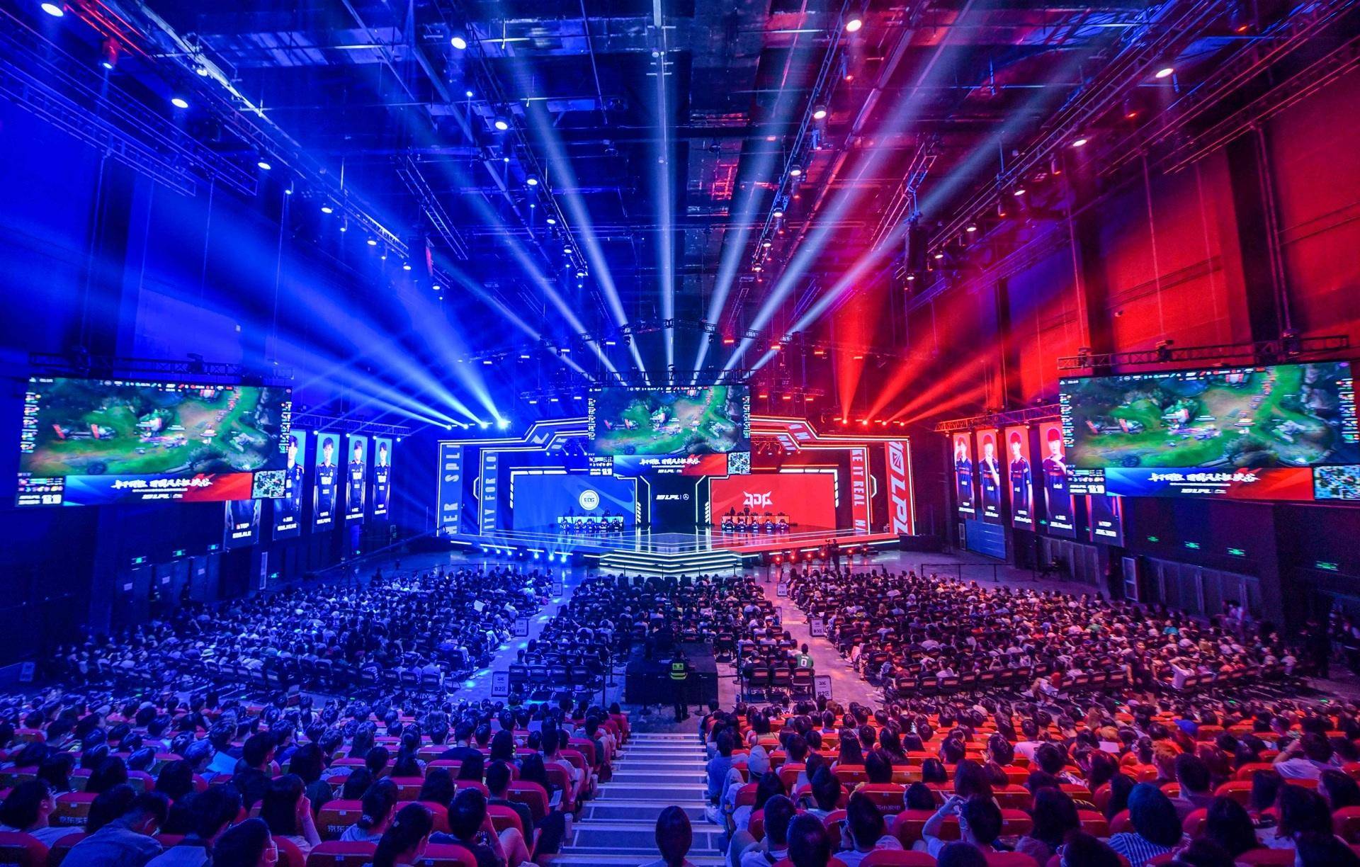 申花在主场 申花在主场