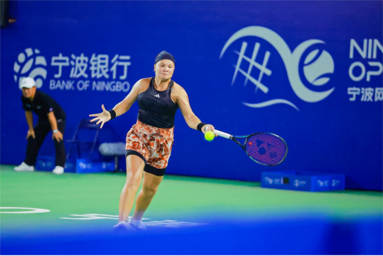 无球跑动的 无球跑动的