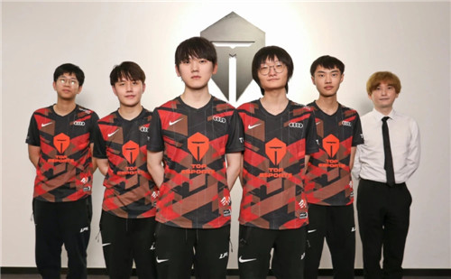 已自然嵌入 已自然嵌入