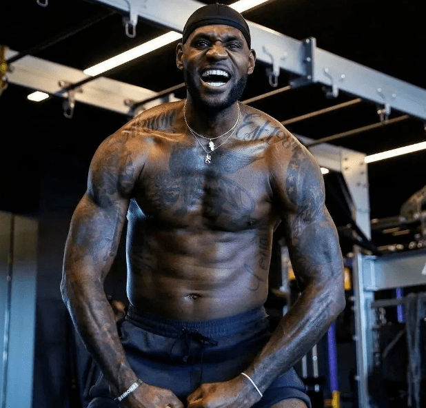 轮攻势的发 轮攻势的发